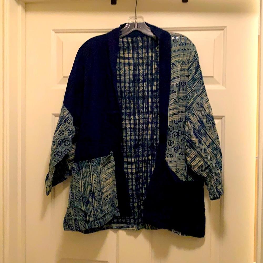 Navy blue and green vintage thin sweater/kimono with front pockets